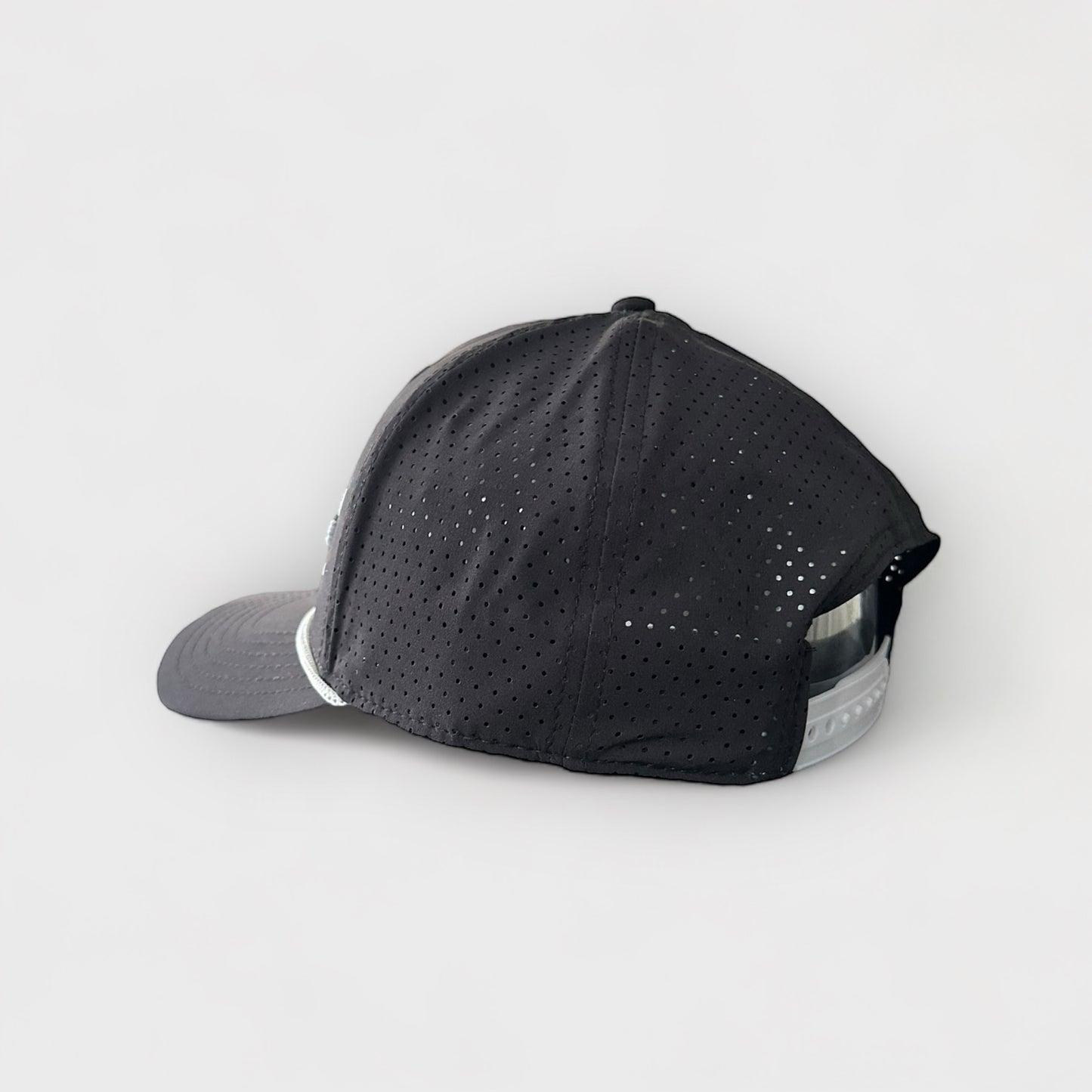 Script Rope Hat - Black / White